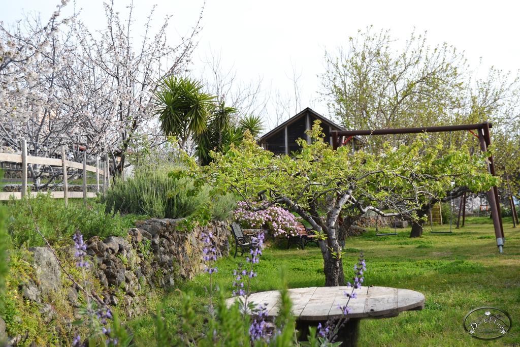 Agriturismo Dolcetna SantʼAlfio エクステリア 写真